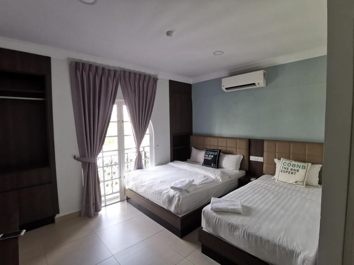 Beryll Boutique Hotel Cyberjaya Esterno foto